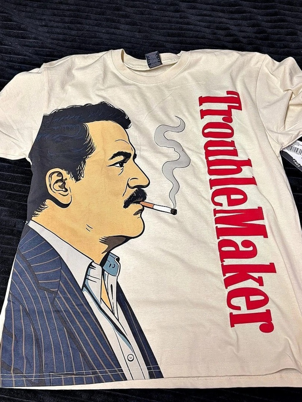 CROOKS & CASTLES PABLO ESCOBAR Graphic Short Sleeve Tee in Cream & Red NWT